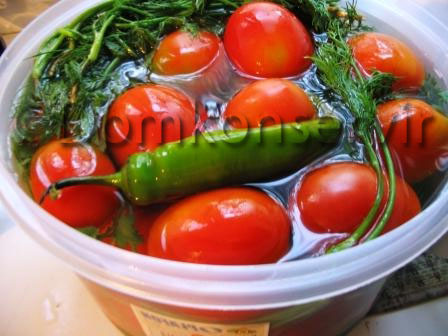 Pickled tomatoes_dill_and_hot_pepper